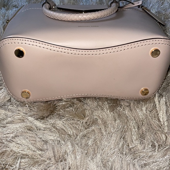 Michael Kors Blakely Leather Satchel in Blush - Picture 6 of 10